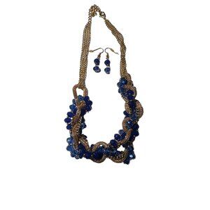 Periwinkle by Barlow Necklace & Earrings Set